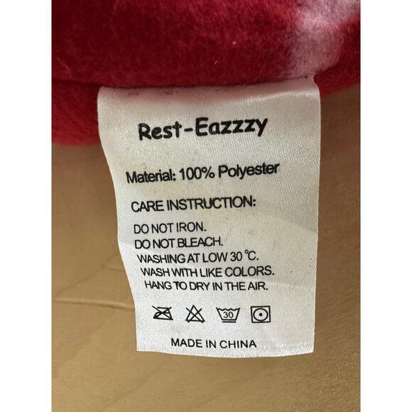 Rest-Eazzzy Heating Pad for Animals Red Fleece Bone Print Dogs - Picture 4 of 6
